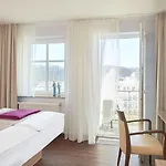 Seeschloss 4*