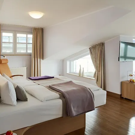 Hotel Seeschloss 4*