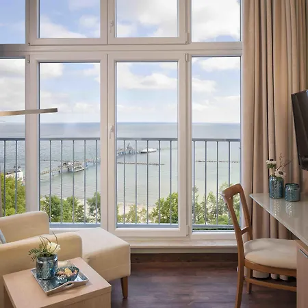 Seeschloss Hotel 4*