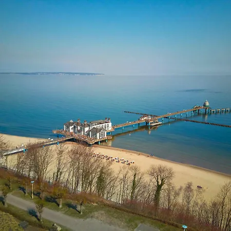 Hotel Seeschloss 4* Sellin (Rugen)